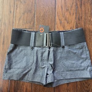 G By Guess Gray Striped Women'sextra Short  Shorts Size 29